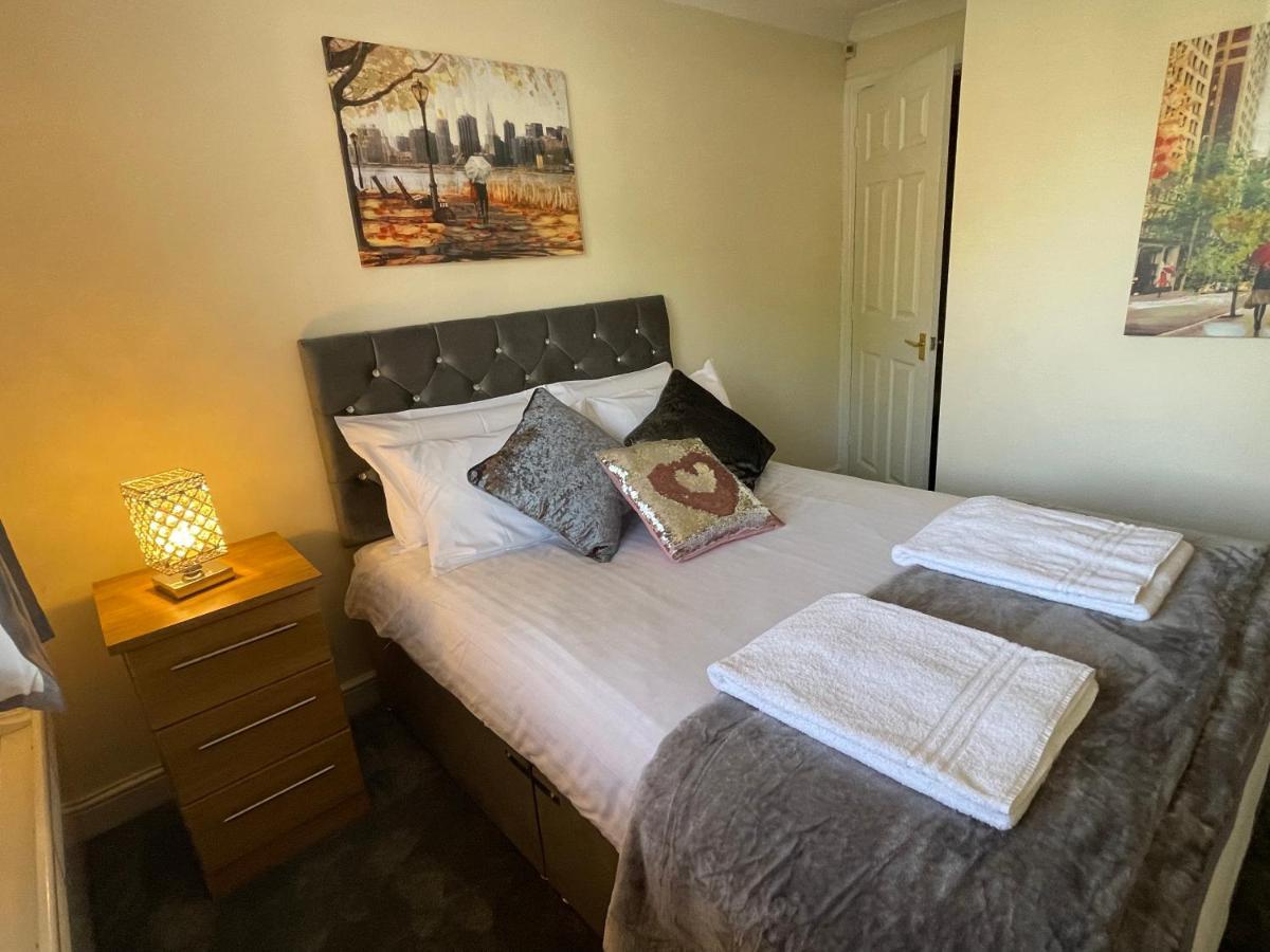 The Regency Entire 1 Bedroom Flat Accomodation Leicester Exterior photo