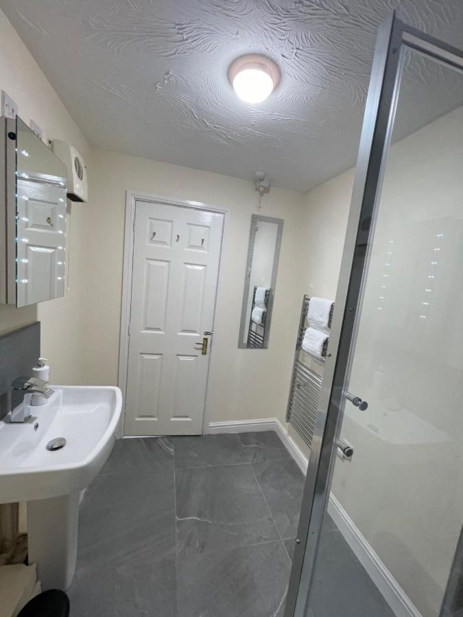 The Regency Entire 1 Bedroom Flat Accomodation Leicester Exterior photo