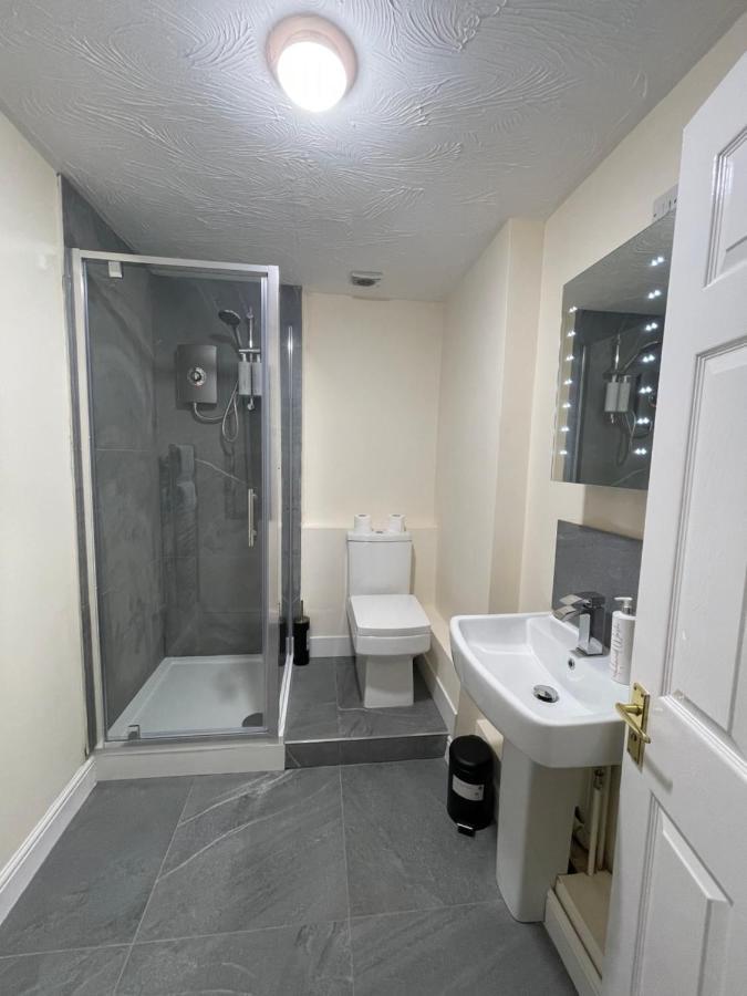 The Regency Entire 1 Bedroom Flat Accomodation Leicester Exterior photo